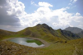 Δρακόλιμνη Γράμμου (Γκιστόβα) (2350μ)